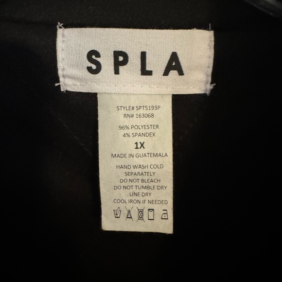 Vest - Picture 5 of 6